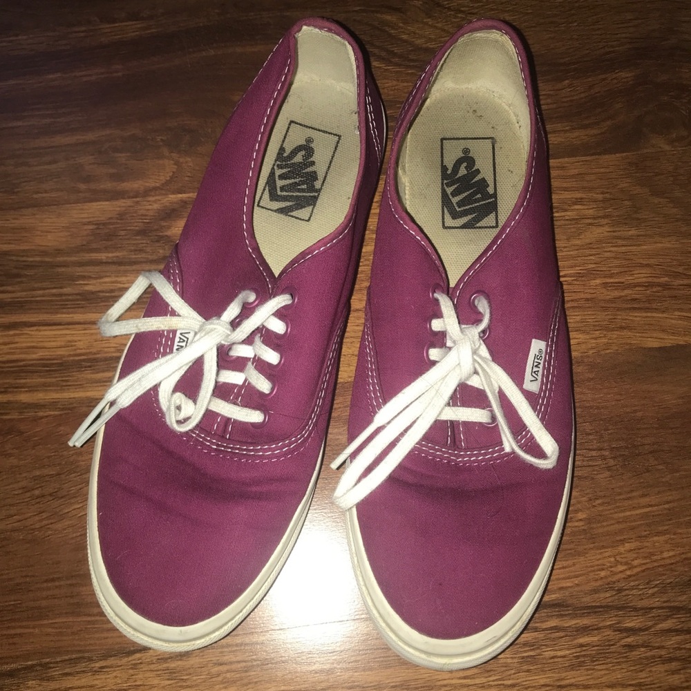 Vans - Picture 2 of 3